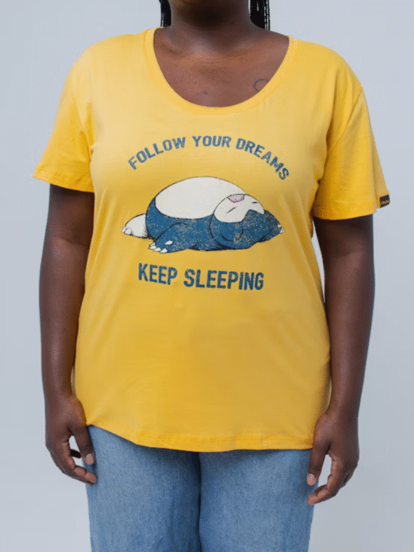 CAMISETA FOLLOW YOUR DREAMS AMARELA