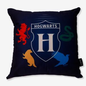 ALMOFADA FIBRA VELUDO 40X40CM HARRY POTTER CASAS