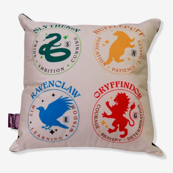 ALMOFADA FIBRA VELUDO 40X40CM HARRY POTTER CASAS - Imagem 2